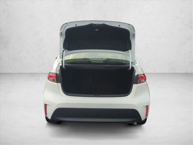 Used 2023 Toyota Corolla LE image 6