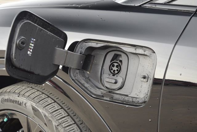 Used 2025 Chevrolet Equinox EV RS image 10