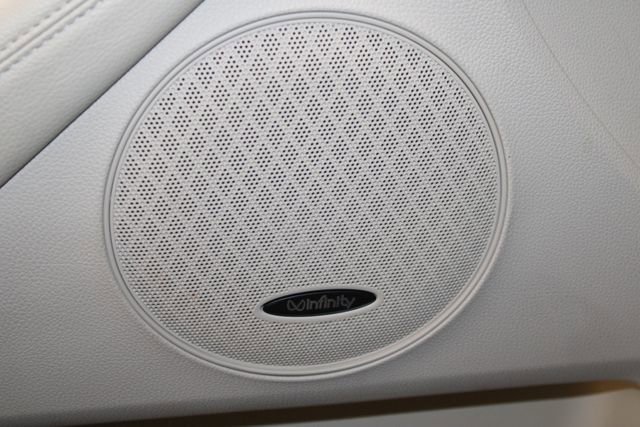 Used 2016 Kia Cadenza Premium image 11