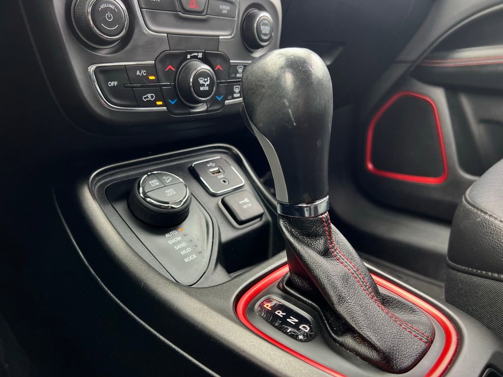 Used 2018 Jeep Compass Trailhawk AWD/4WD image 54