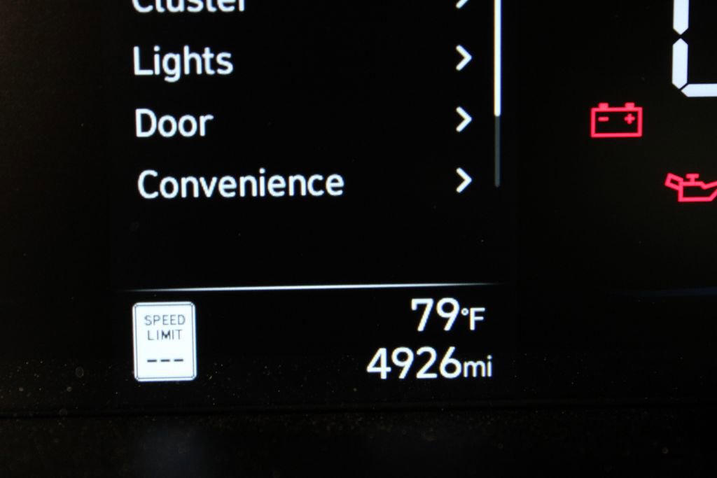 Used 2026 Hyundai Elantra Sport image 27