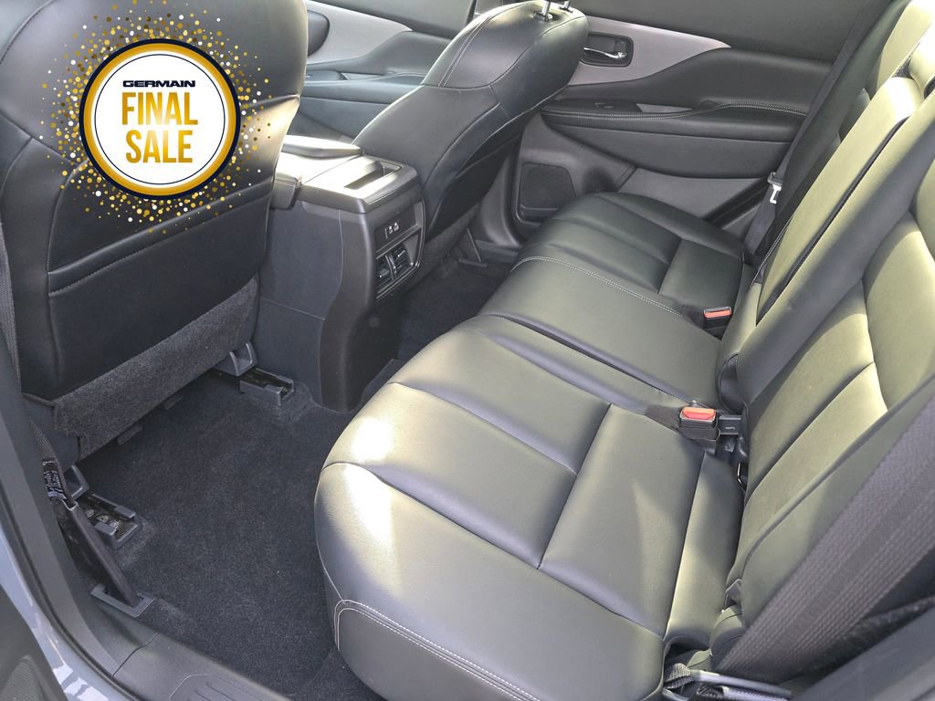 Used 2022 Nissan Murano SV w/ SV Midnight Edition Package image 17