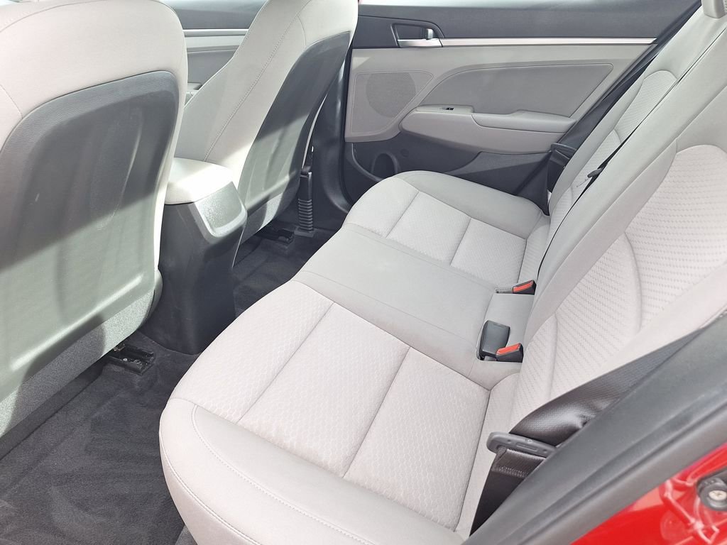 Used 2020 Hyundai Elantra SEL image 11