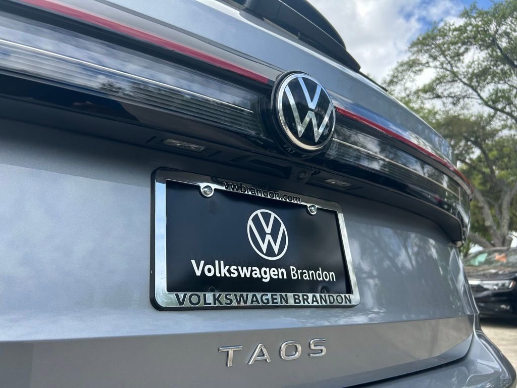 Certified 2025 Volkswagen Taos S image 43