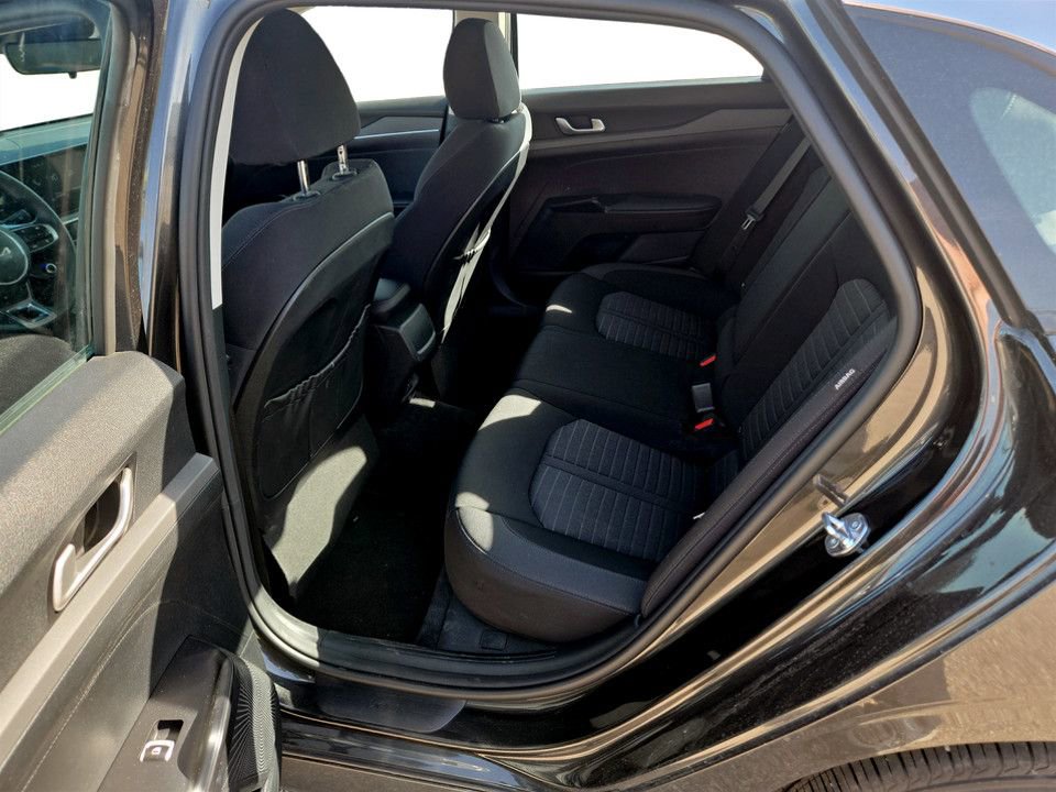 Used 2025 Kia K5 LXS FWD image 29