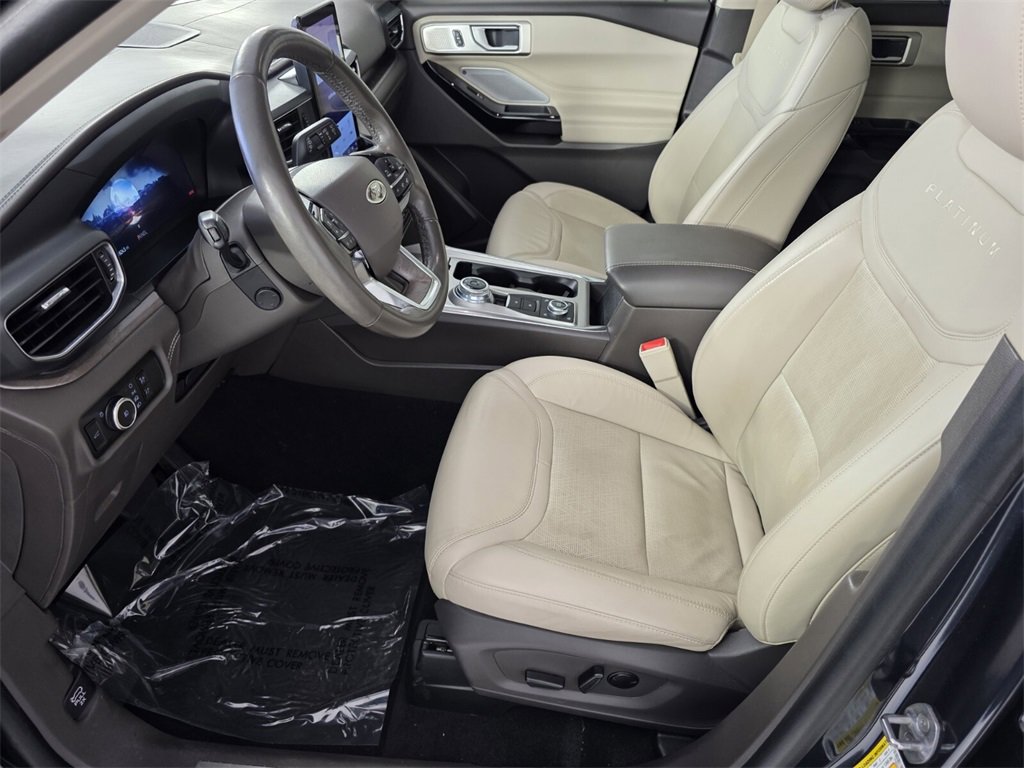 Used 2023 Ford Explorer Platinum w/ Technology Package image 9