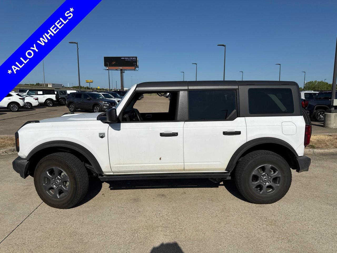 Used 2025 Ford Bronco Big Bend AWD/4WD image 3