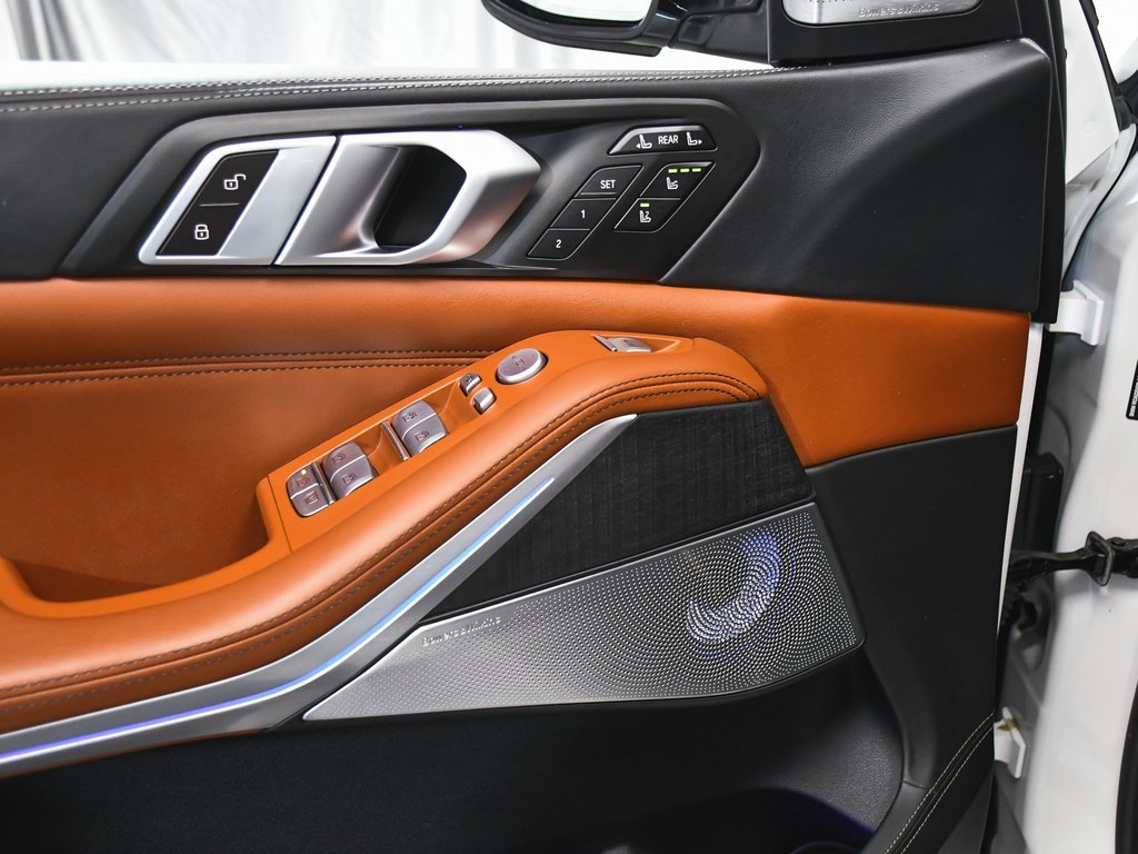 Used 2024 BMW ALPINA XB7 image 10