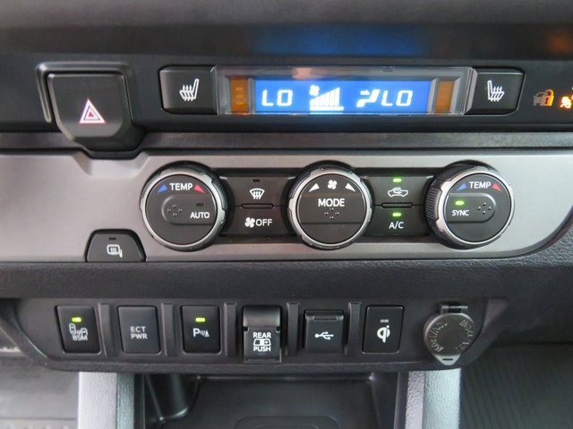 Certified 2020 Toyota Tacoma TRD Sport image 29