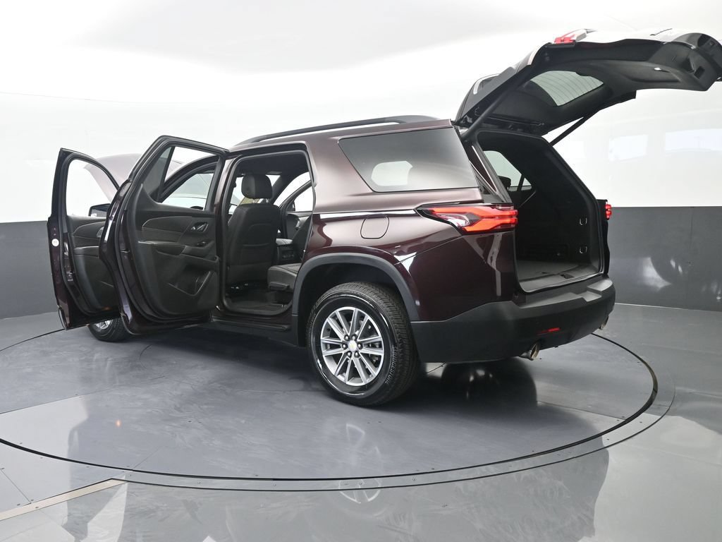 Used 2022 Chevrolet Traverse LT w/ LPO, Floor Liner Package FWD image 80