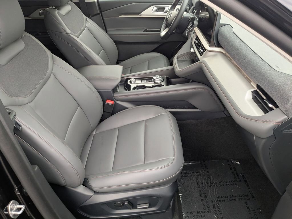 New 2026 Ford Explorer Active w/ Active Comfort Package image 30