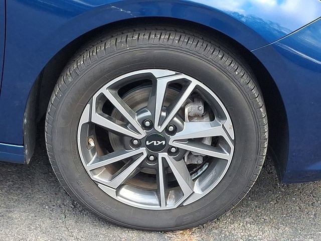 Used 2023 Kia Forte LXS image 8