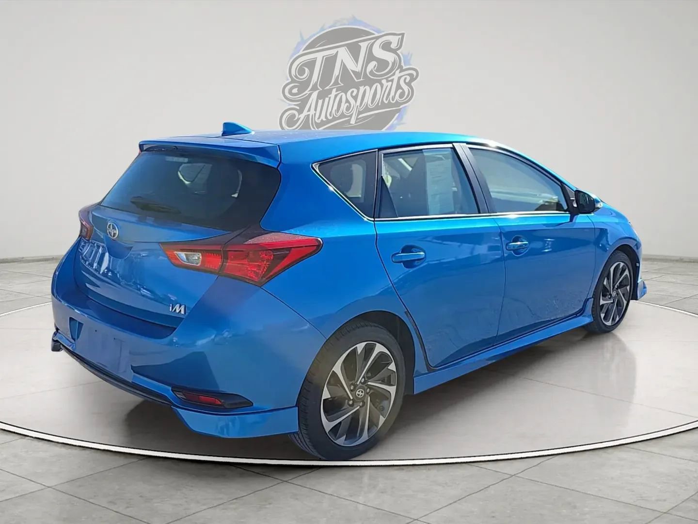 Used 2016 Scion iM Hatchback 4D image 4