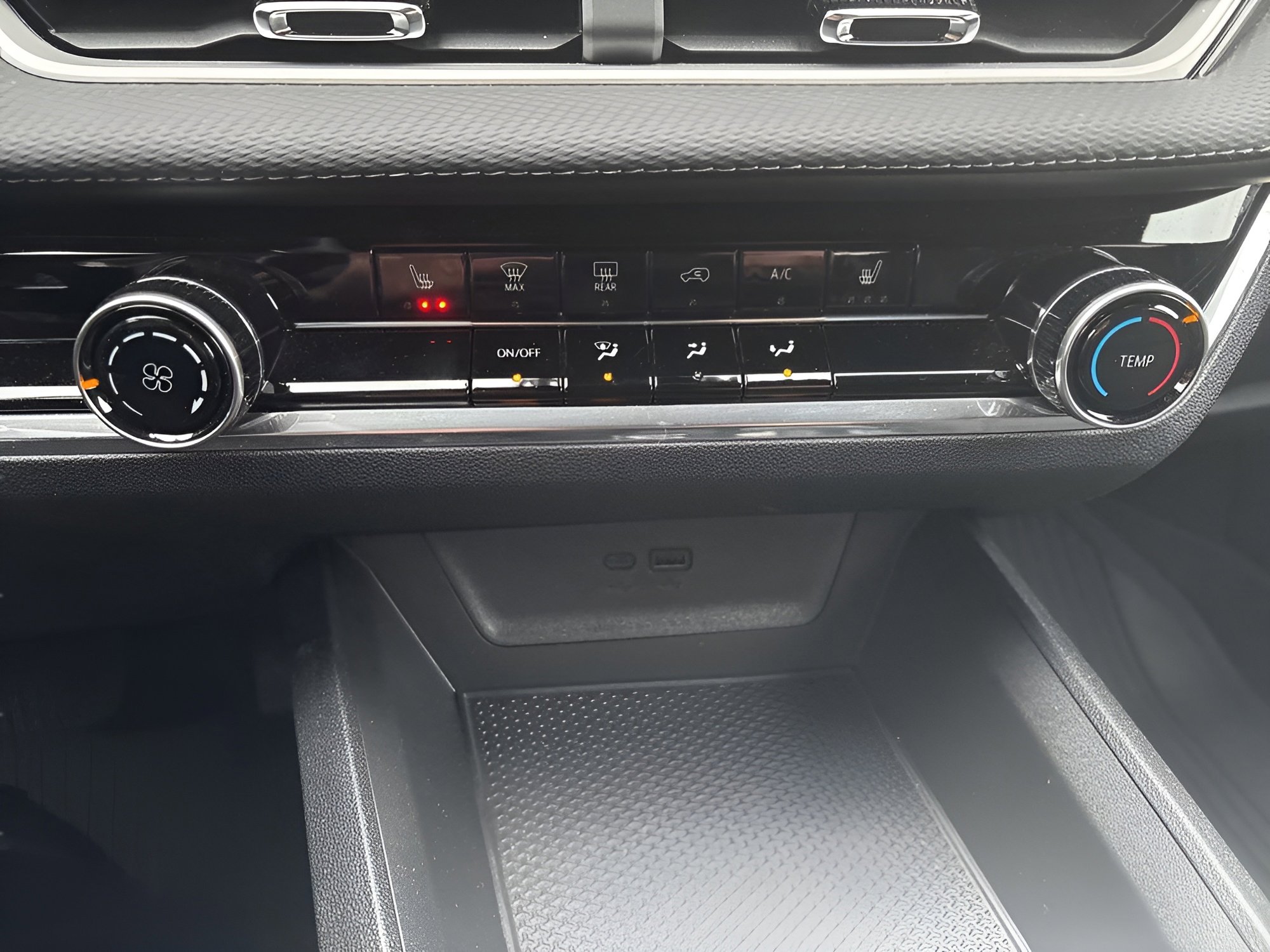 Used 2026 Chevrolet Equinox LT image 20