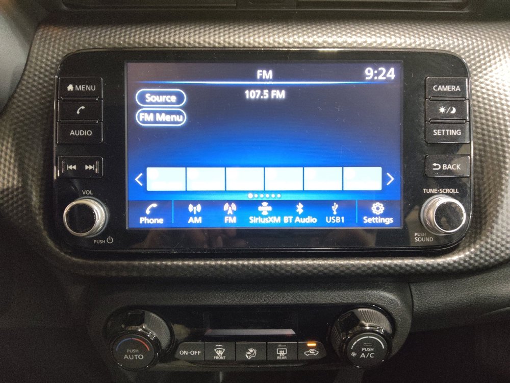 Used 2021 Nissan Kicks SV image 25