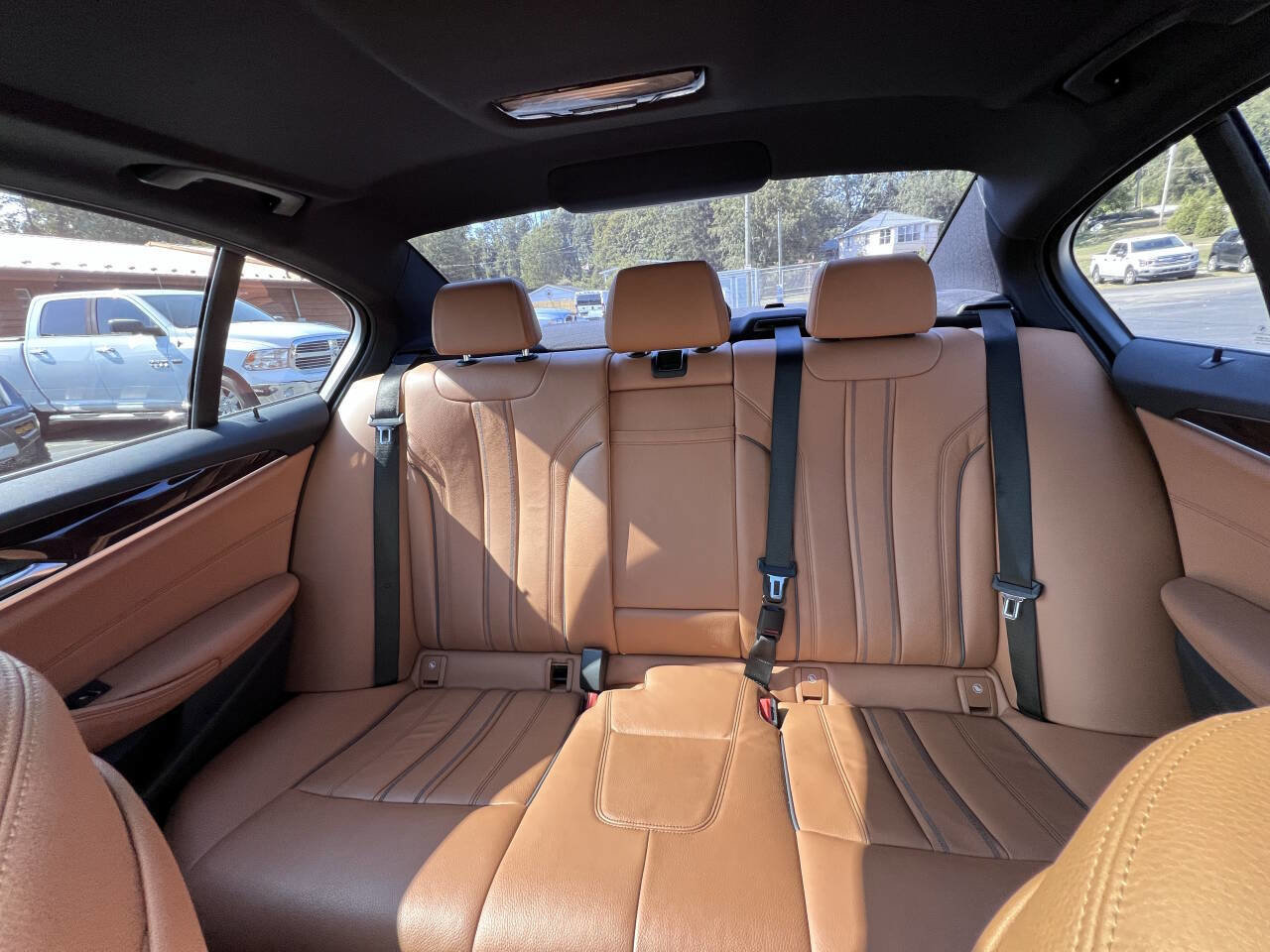 Used 2020 BMW 530i xDrive w/ Premium Package image 24