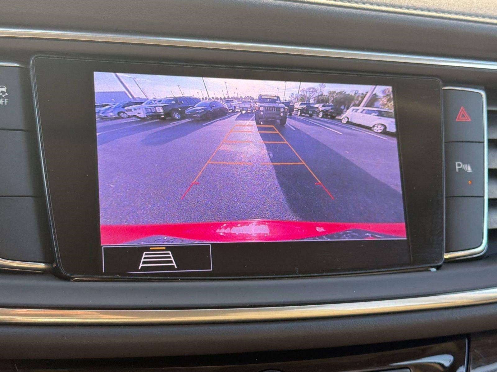 Used 2020 Buick Enclave Essence FWD image 25