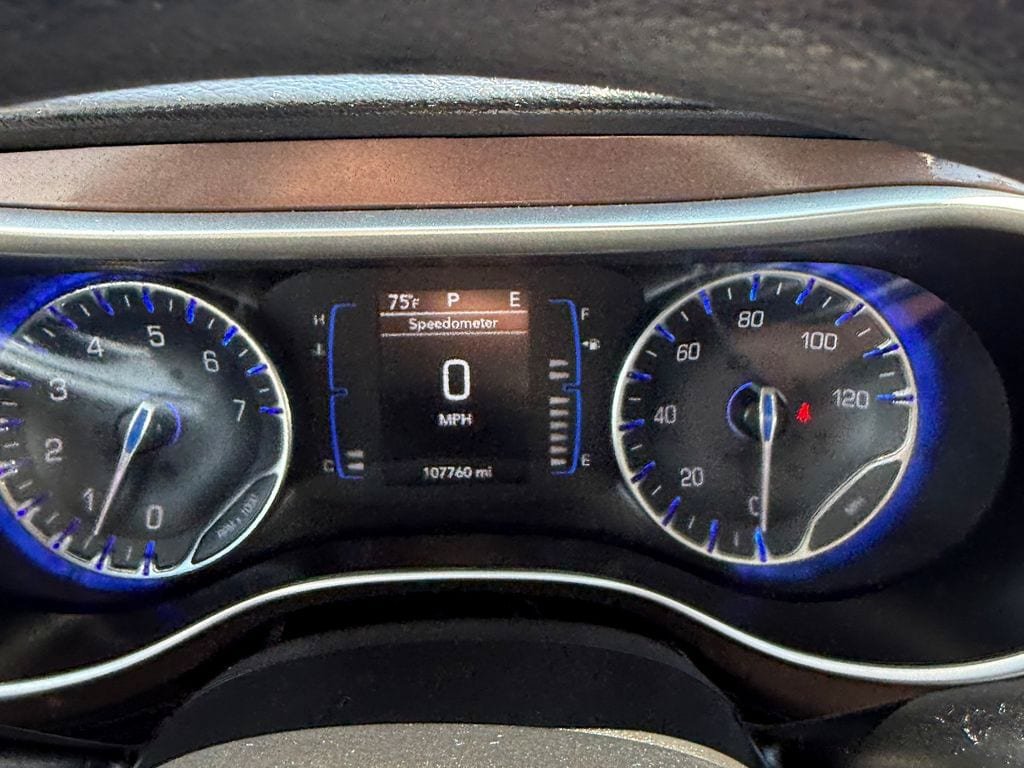 Used 2020 Chrysler Voyager Lxi FWD image 56