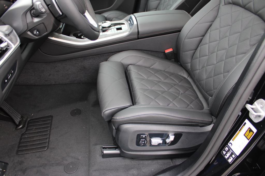 New 2026 BMW X5 xDrive40i w/ Executive Package image 23