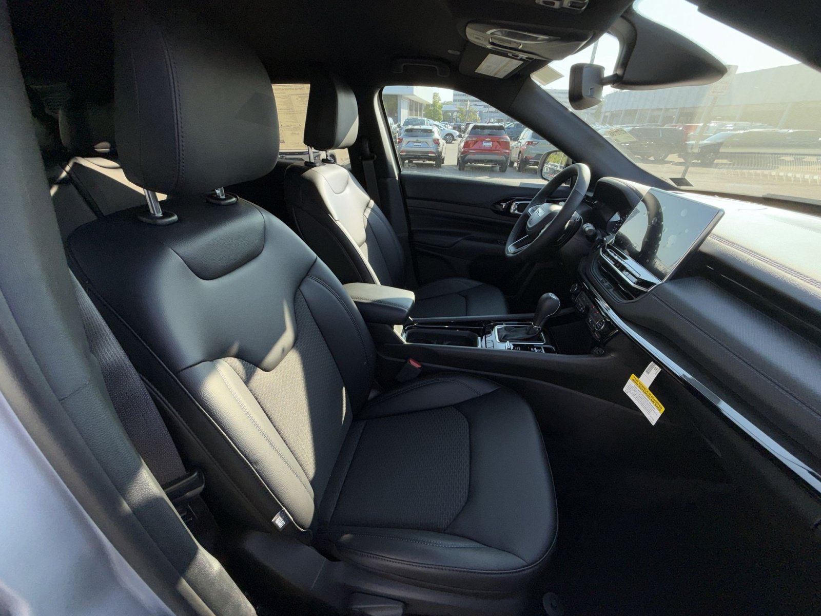 New 2026 Jeep Compass Latitude AWD/4WD image 25