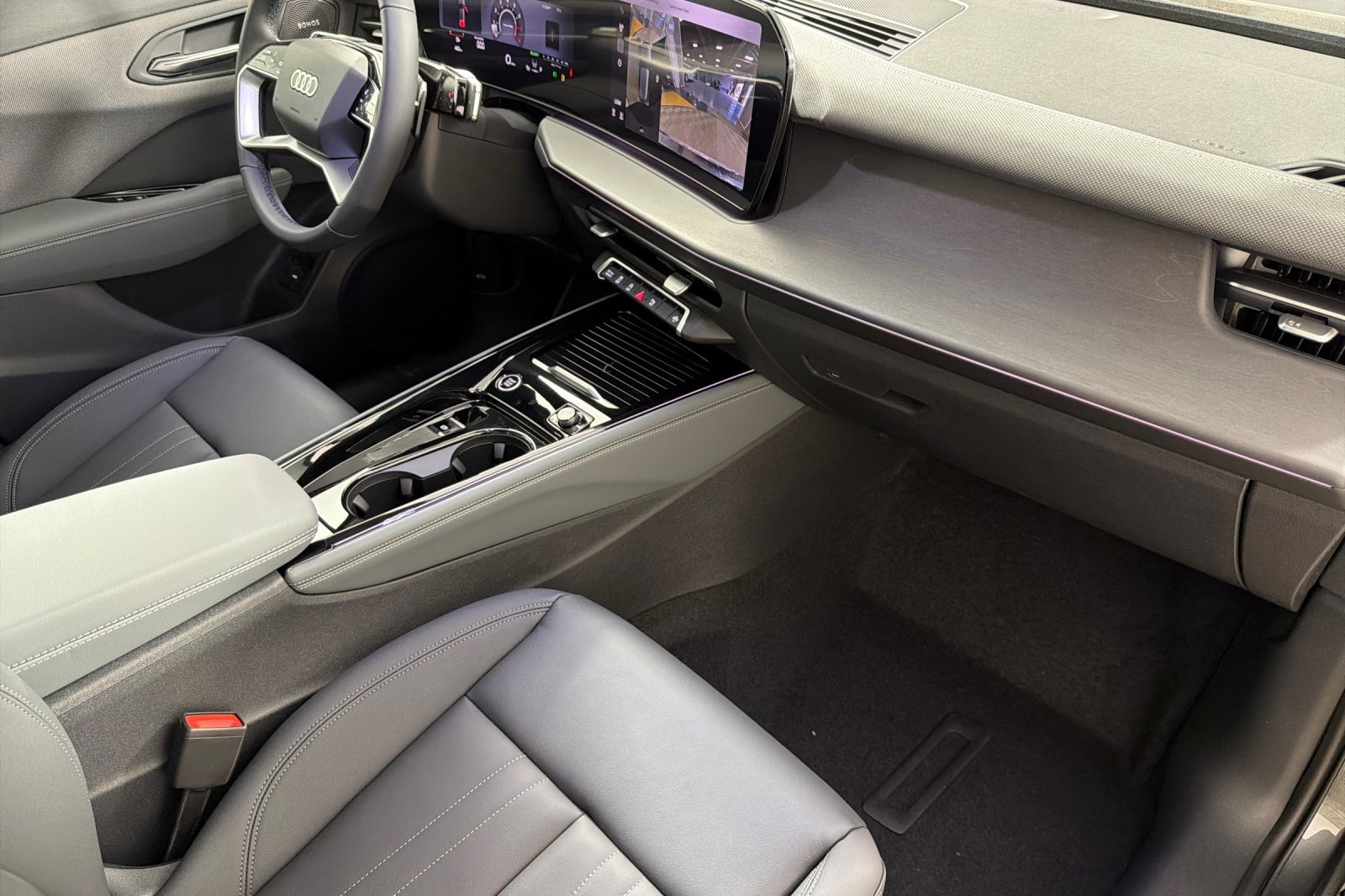 New 2026 Audi Q3 quattro 2.0T AWD/4WD image 15