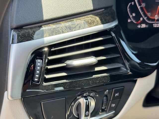 Used 2020 BMW 540i xDrive w/ Premium Package AWD/4WD image 25