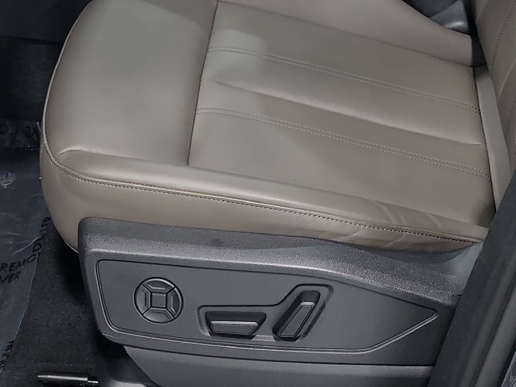Certified 2025 Audi Q5 Premium w/ Premium Plus AWD/4WD image 22