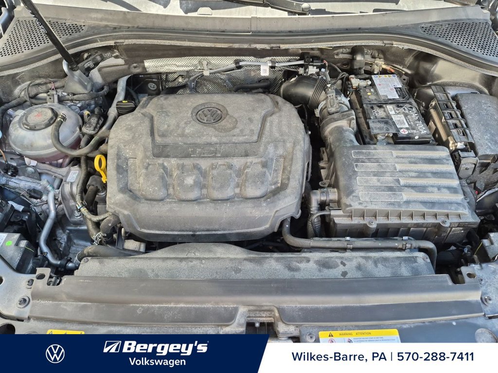 Certified 2024 Volkswagen Tiguan SE R-Line AWD/4WD image 38