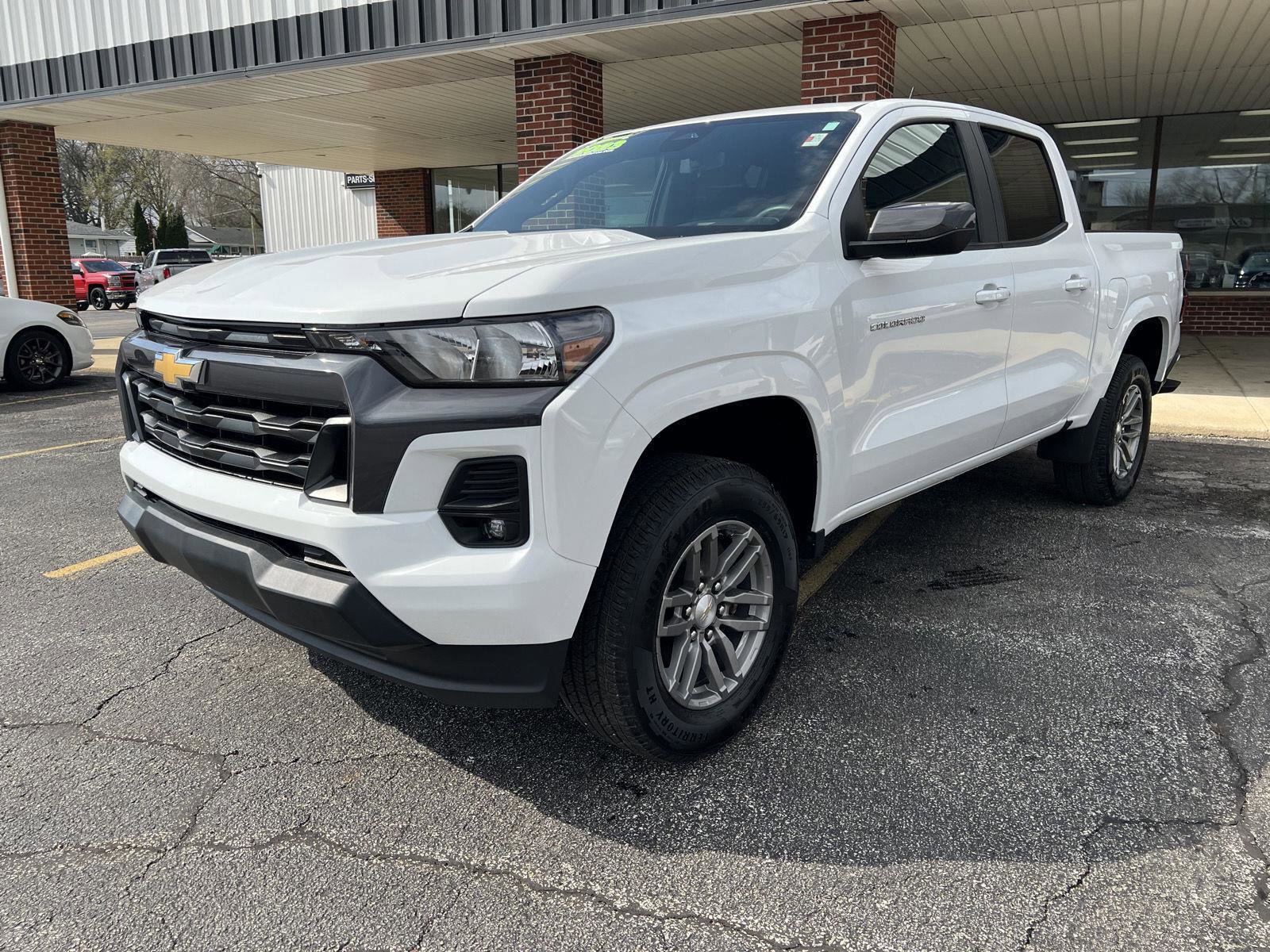 Used 2023 Chevrolet Colorado LT w/ LT Convenience Package RWD image 11