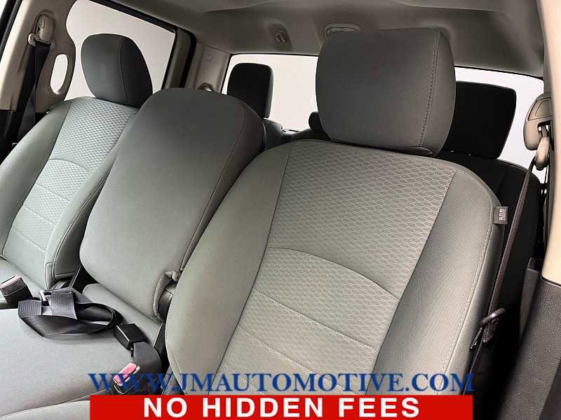 Used 2018 RAM 1500 Express w/ Express Value Package AWD/4WD image 14