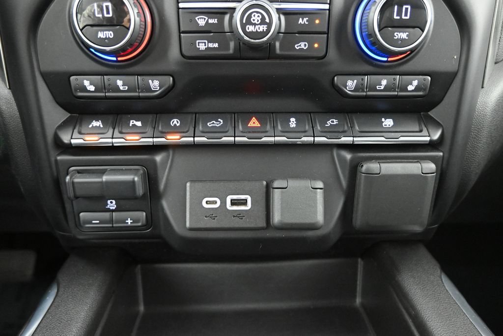 Used 2021 Chevrolet Silverado 1500 LTZ w/ Safety Package II AWD/4WD image 31