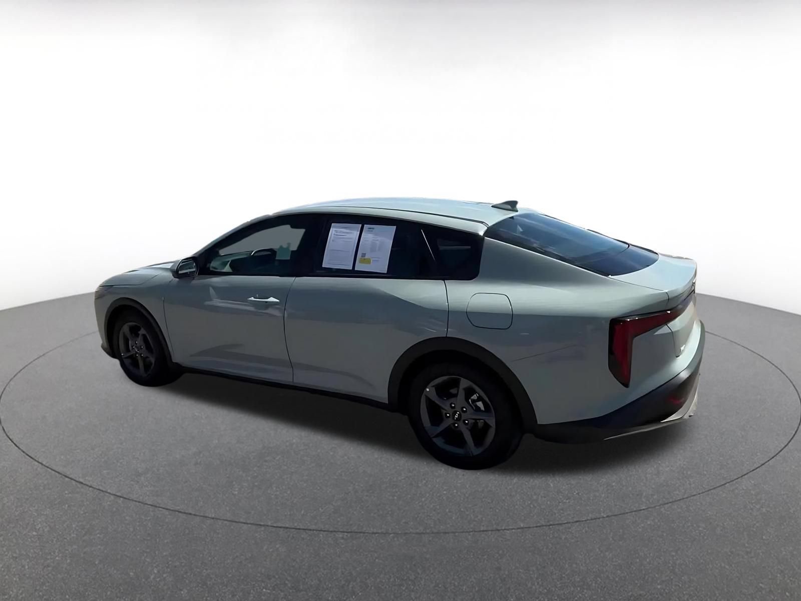 Used 2026 Kia K4 FWD image 10