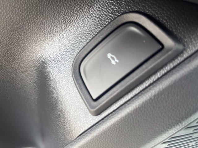 New 2027 Chevrolet Equinox LT w/ Convenience Package II FWD image 19