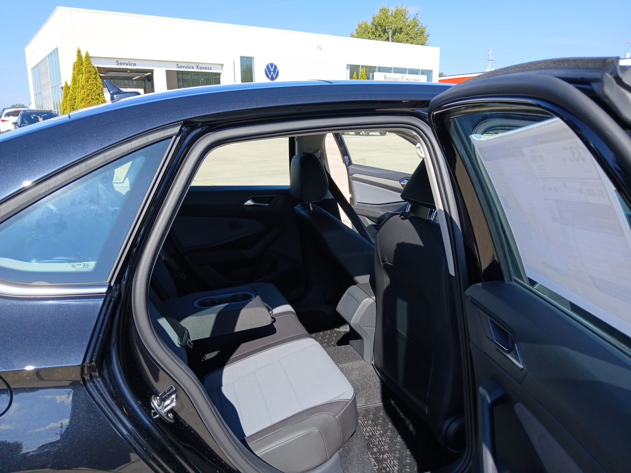 New 2027 Volkswagen Jetta SE FWD image 22