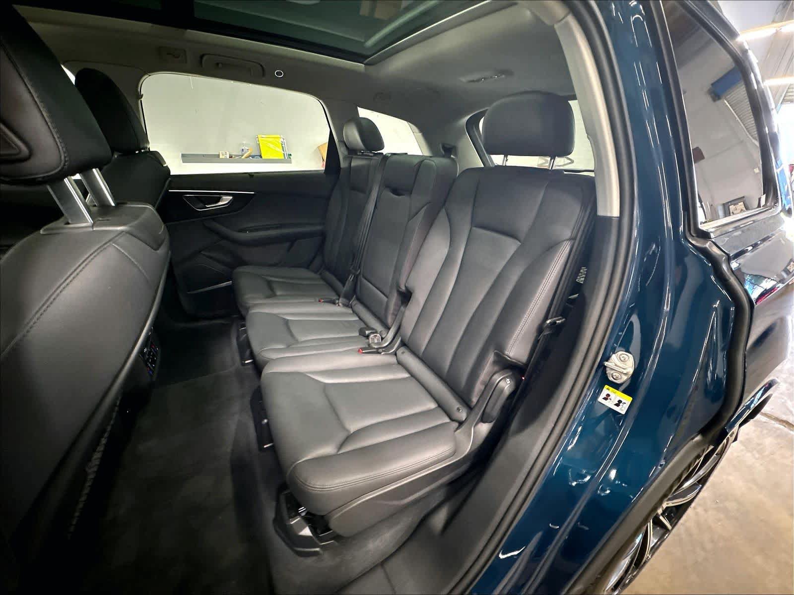 Used 2021 Audi Q7 3.0T Premium Plus w/ Executive Package AWD/4WD image 27