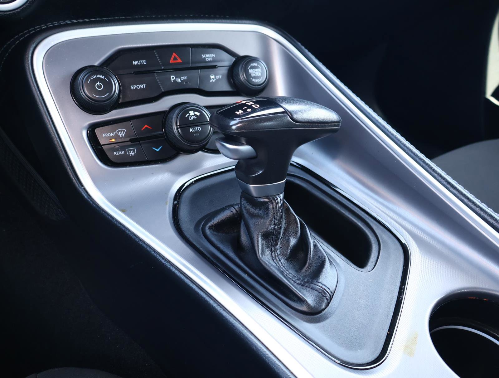 Used 2022 Dodge Challenger R/T w/ Blacktop Package image 24