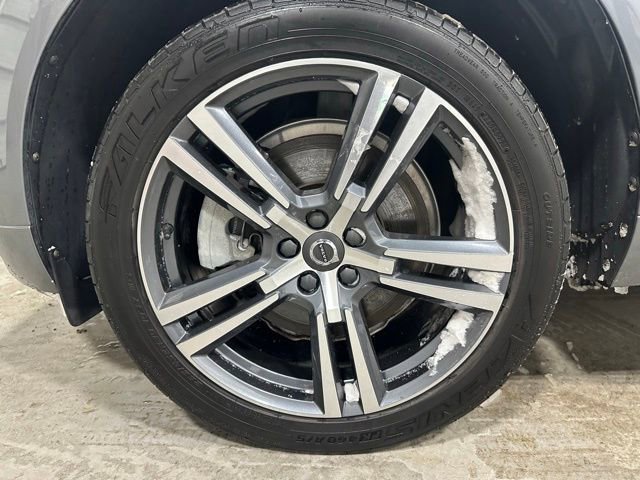 Used 2021 Volvo XC60 T8 Inscription Expression w/ Advanced Package image 24