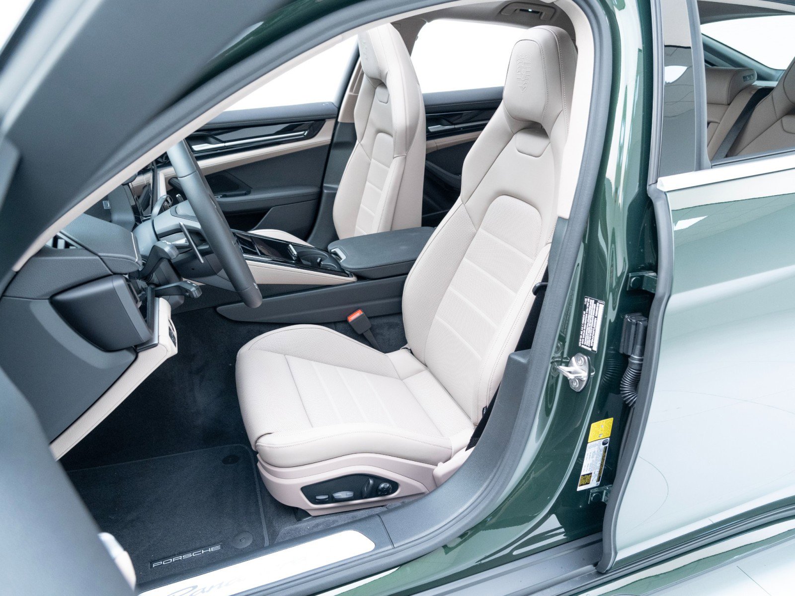 New 2026 Porsche Panamera 4 AWD/4WD image 5