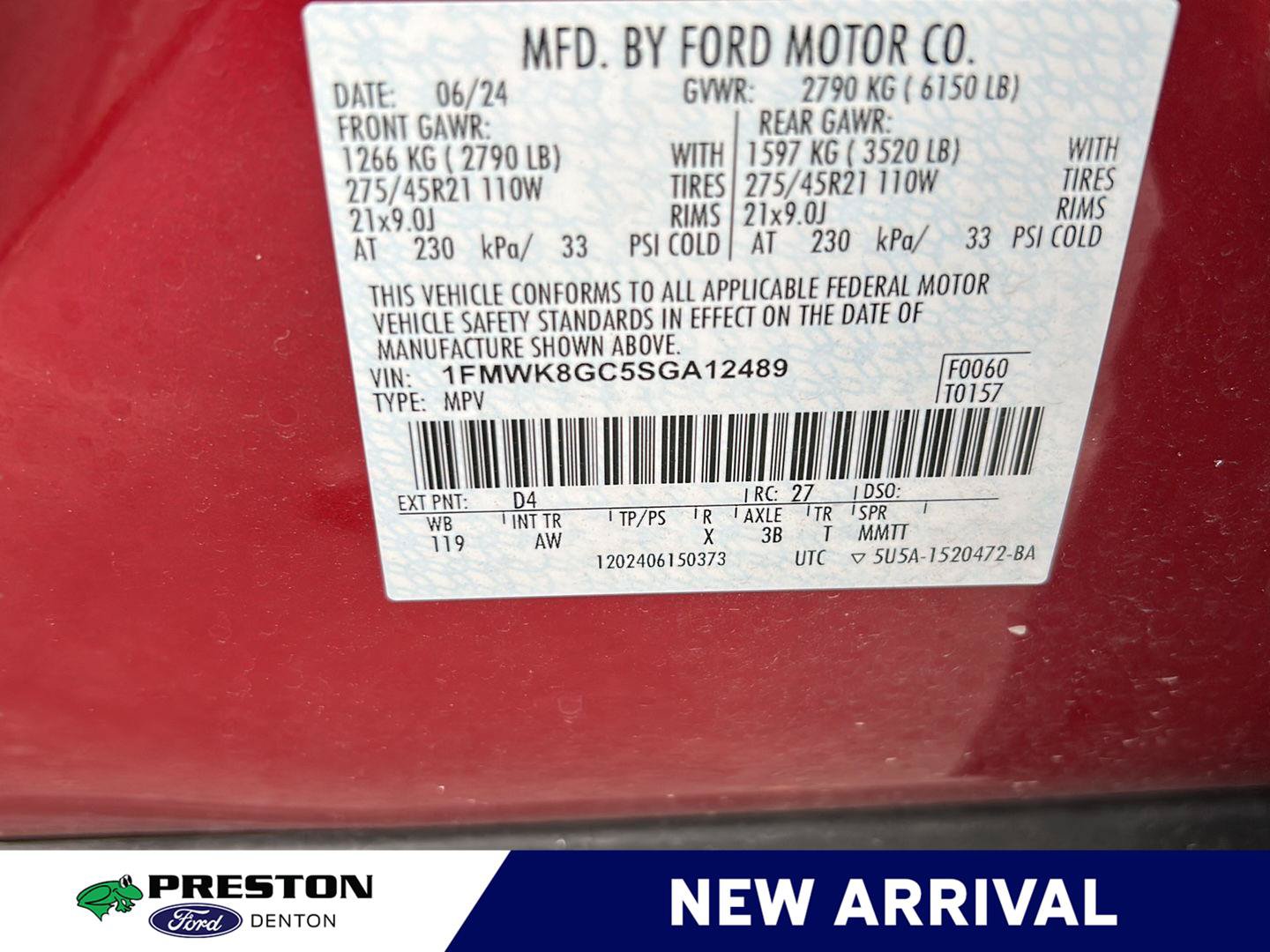 Used 2025 Ford Explorer ST AWD/4WD image 8