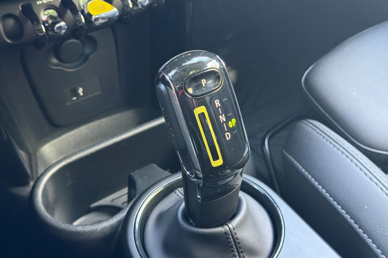 Used 2024 MINI Cooper SE image 26