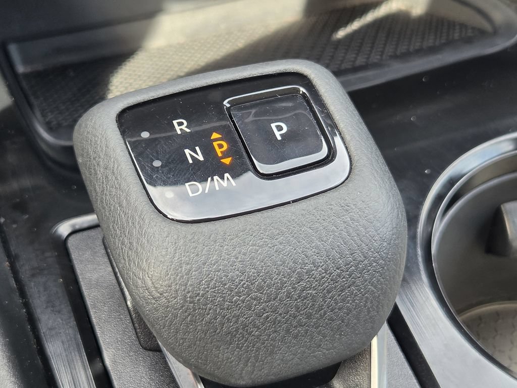 Used 2025 Nissan Rogue SV FWD image 20