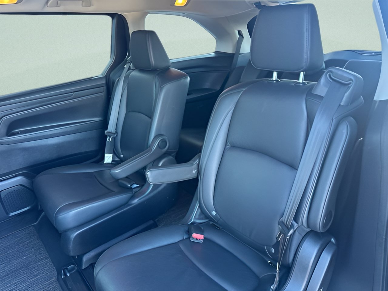 Used 2025 Honda Odyssey EX-L image 13