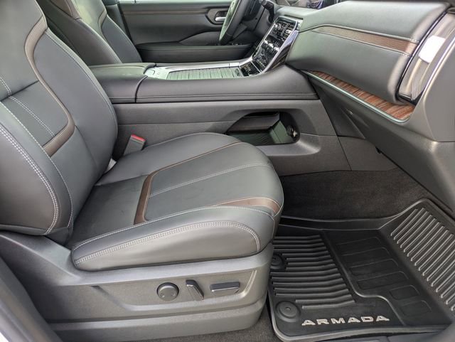 Used 2025 Nissan Armada SL image 12