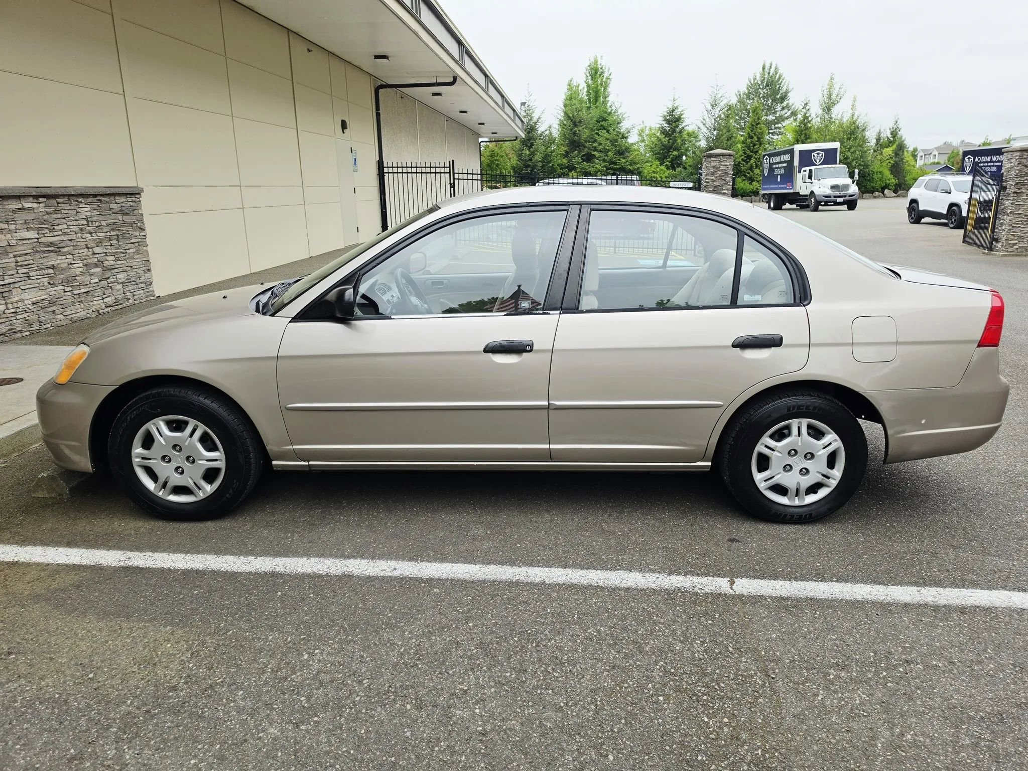 Used 2001 Honda Civic LX image 2
