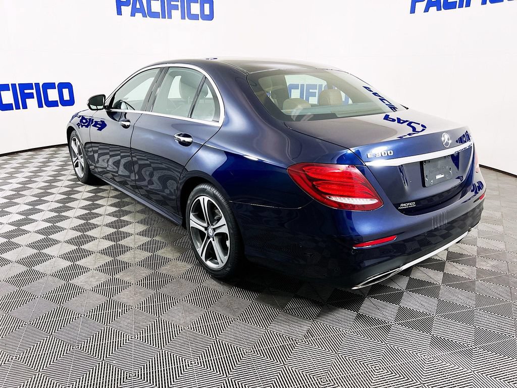 Used 2017 Mercedes-Benz E 300 4MATIC image 5