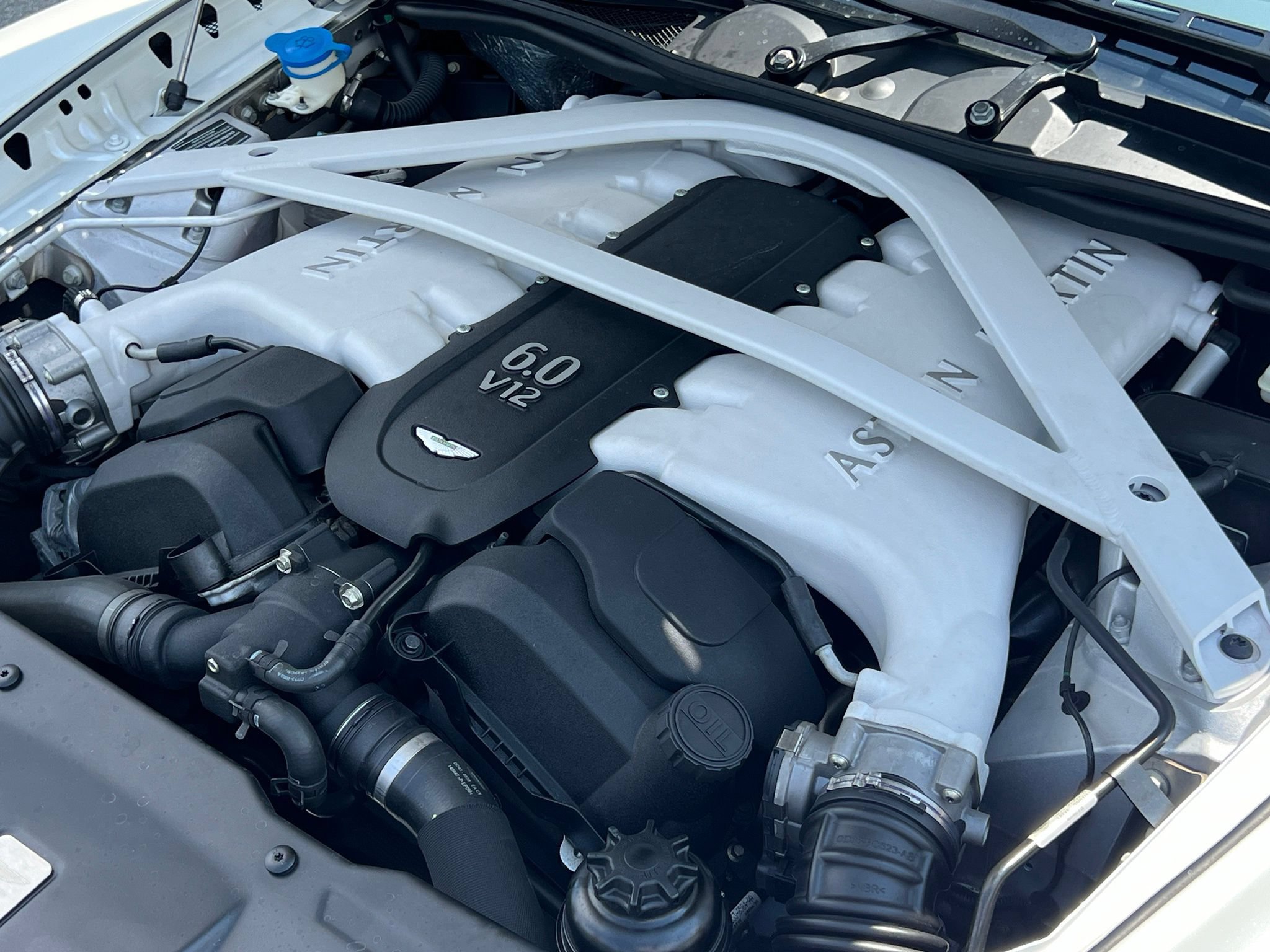 Used 2014 Aston Martin Rapide S RWD image 43