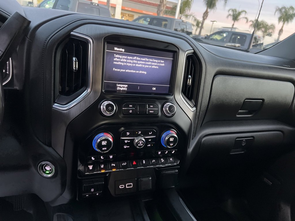 Used 2023 GMC Sierra 2500 Denali w/ Denali Ultimate Package image 17