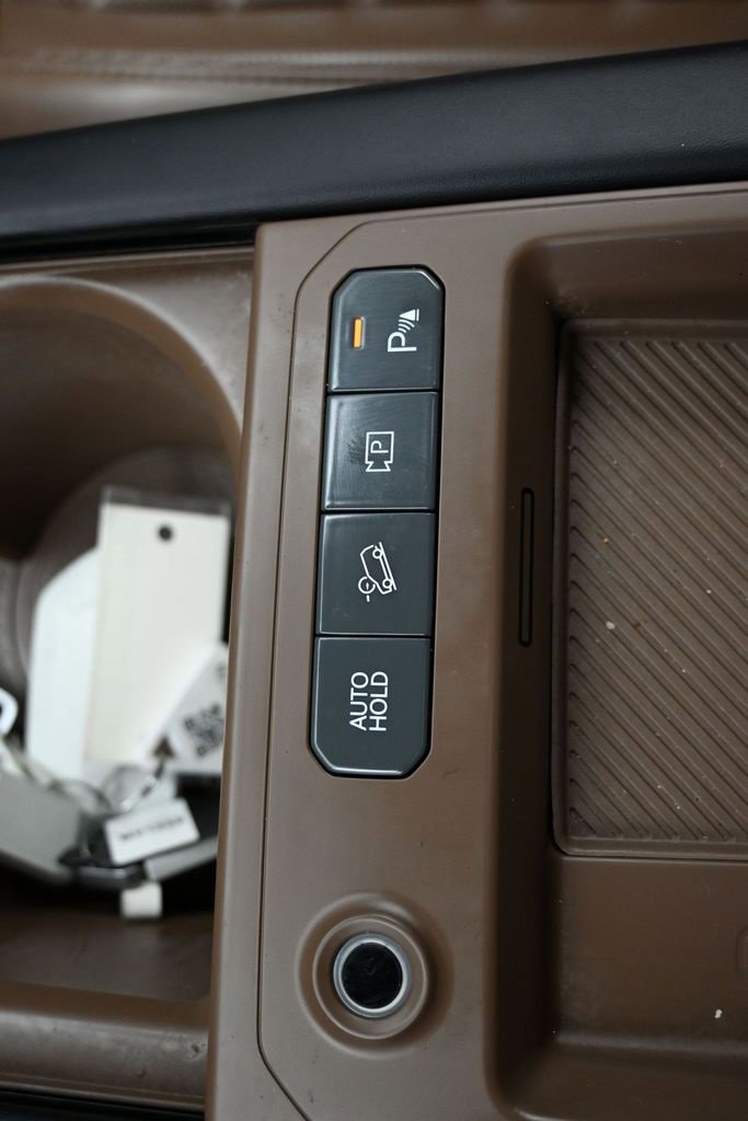 Used 2024 Kia EV9 Land image 27