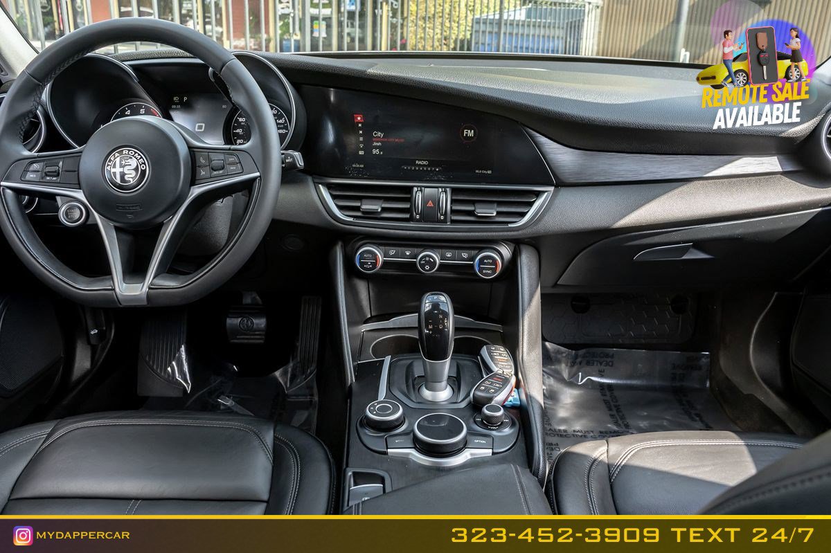 Used 2017 Alfa Romeo Giulia RWD image 19