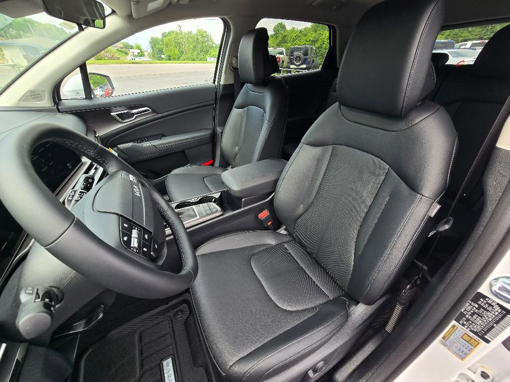 New 2026 Kia Sportage EX image 12